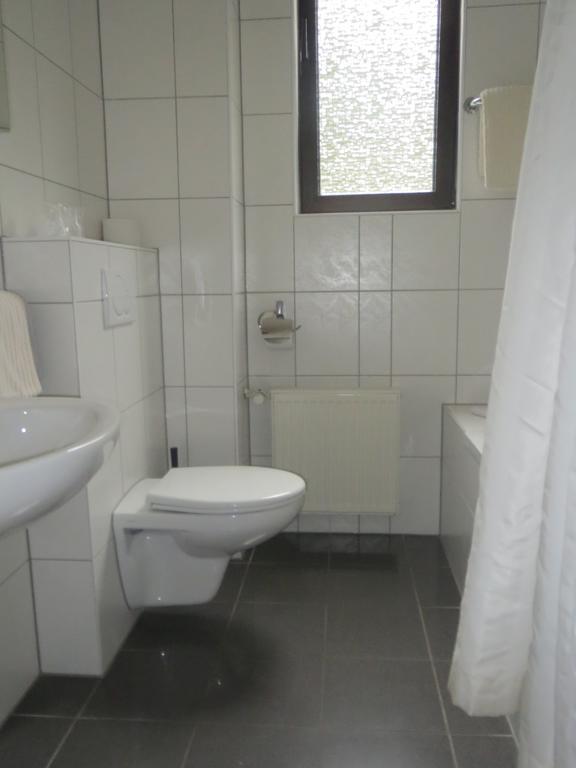 Hotel Und Gaestehaus Gute Quelle Cochem Zewnętrze zdjęcie
